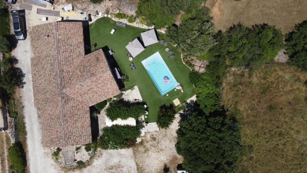 Chambre Le Mas D'Adelice Taulignan Εξωτερικό φωτογραφία