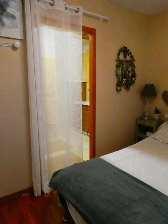 Chambre Le Mas D'Adelice Taulignan Εξωτερικό φωτογραφία